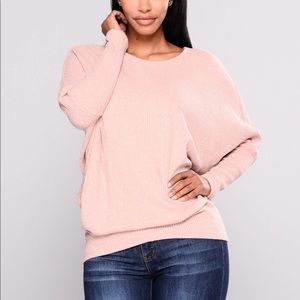 Fashionnova sweater size M